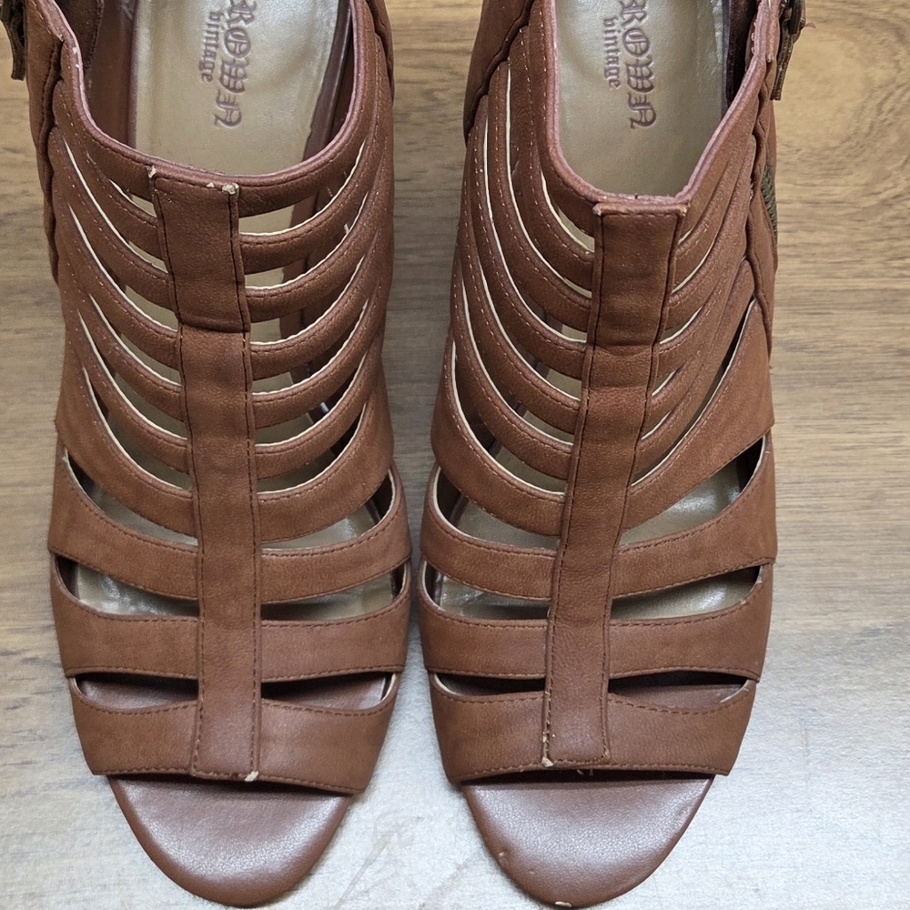 Crown Vintage Brown Strappy Gladiator Sandals - Picture 8 of 8